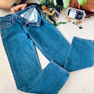 LEVI Relaxed Fit | 32 x 34 | Medium-wash Jeans 👖